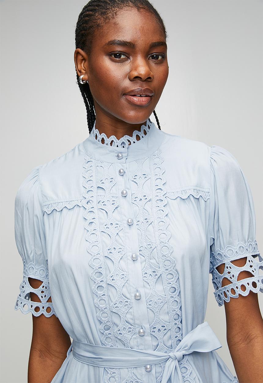 Stella Morgan - Half Sleeve Button Through Midi Dress With Lace Trim Detail On Sleeve And Hem, With Tie Belt - Blue