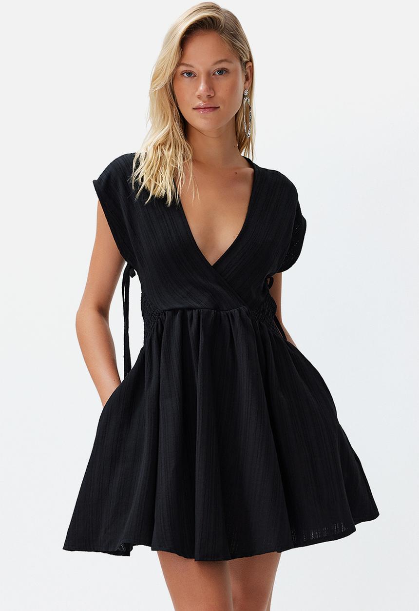 Trendyol - Linen-Blend Cut-Out Detail Beach Mini Dress - Black