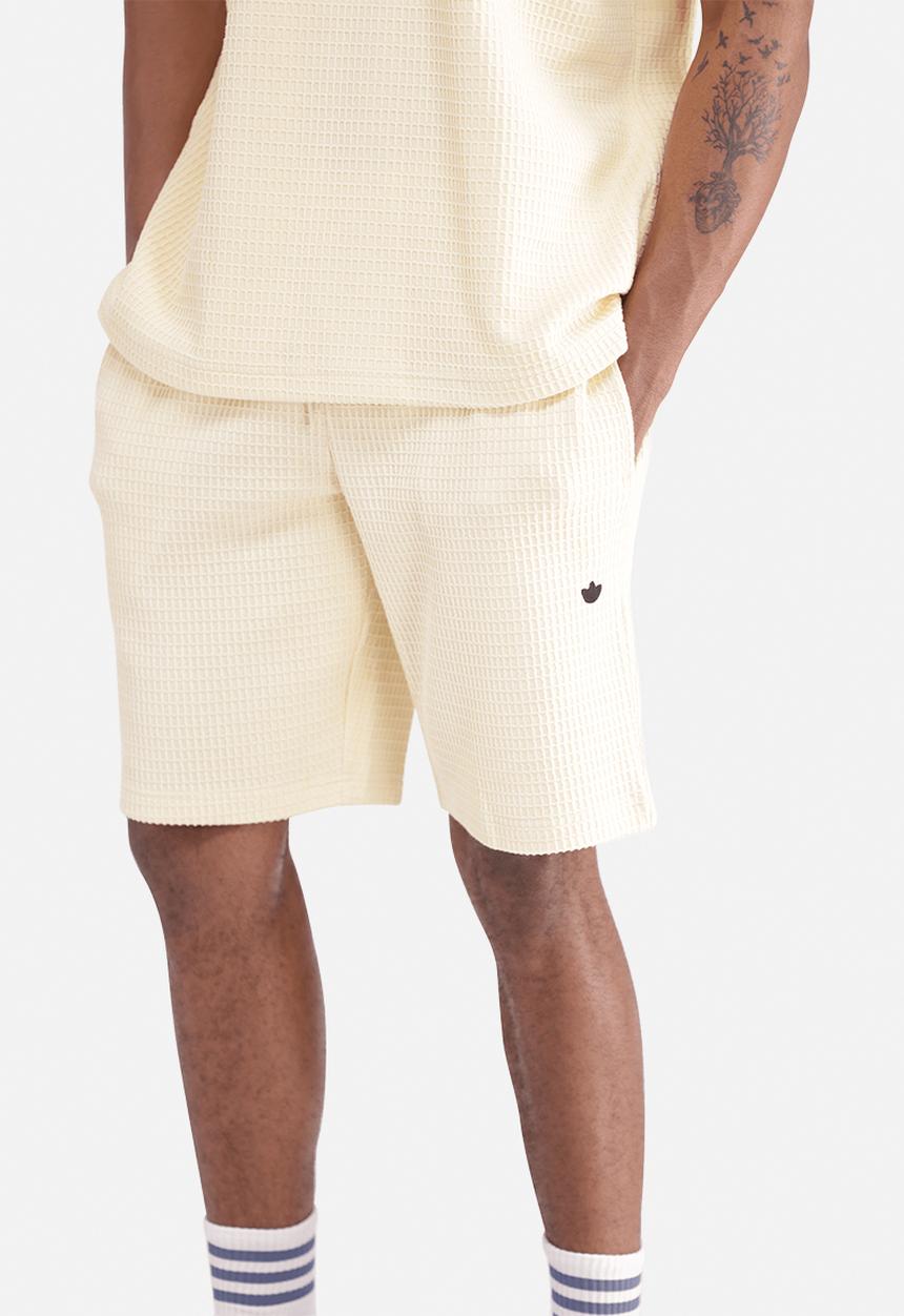 adidas Originals - Ess waffle short - warm vanilla