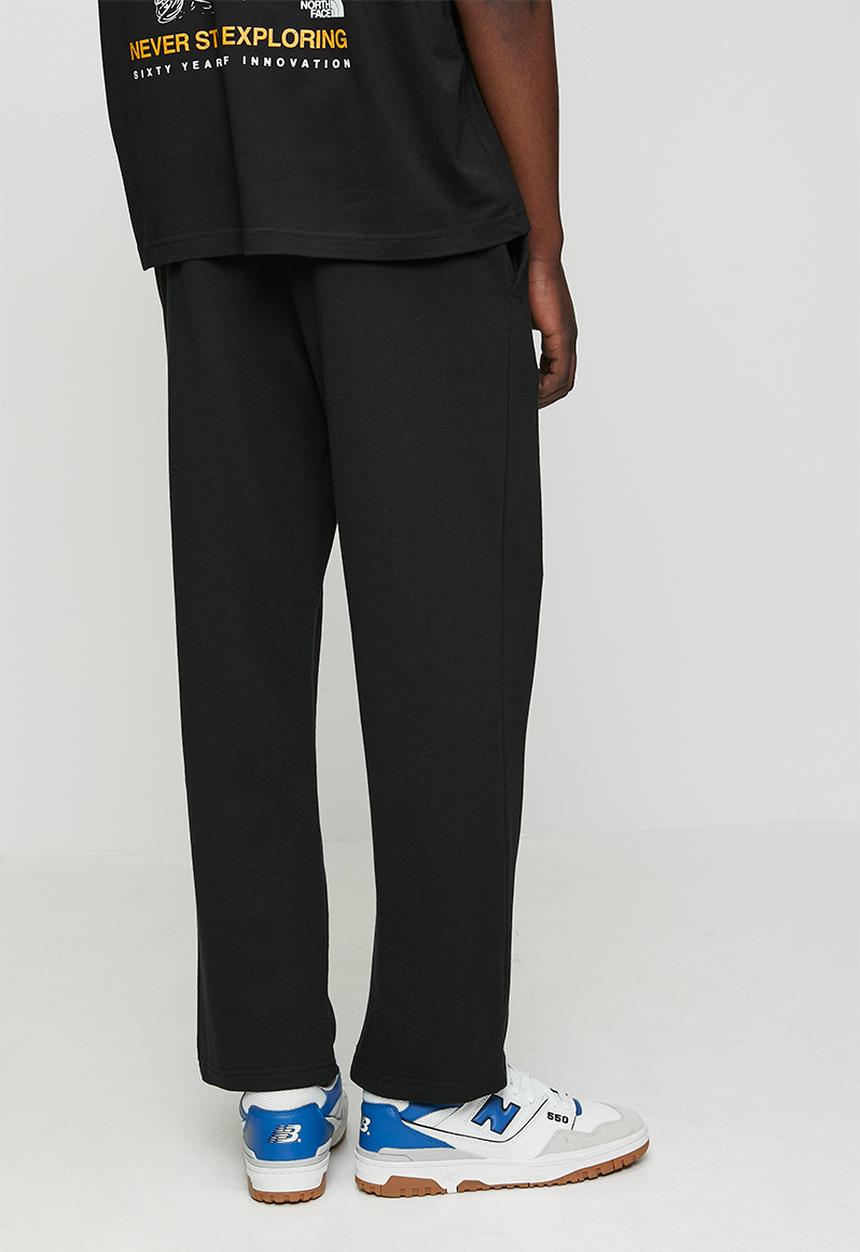 The North Face - M ESSENTIAL SD RLX OPEN HEM SWEATPANT - TNF BLACK