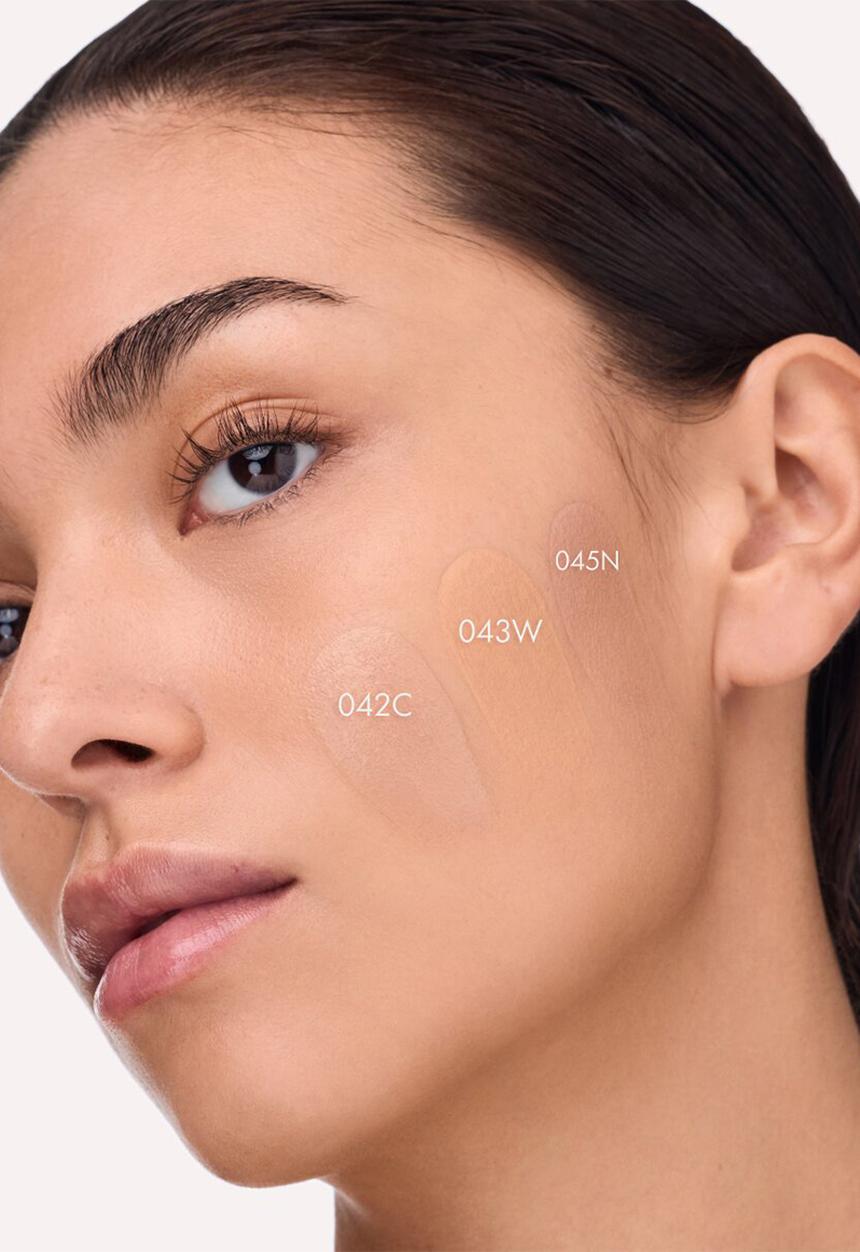 Catrice - Skin Like Luminous Foundation - 043W