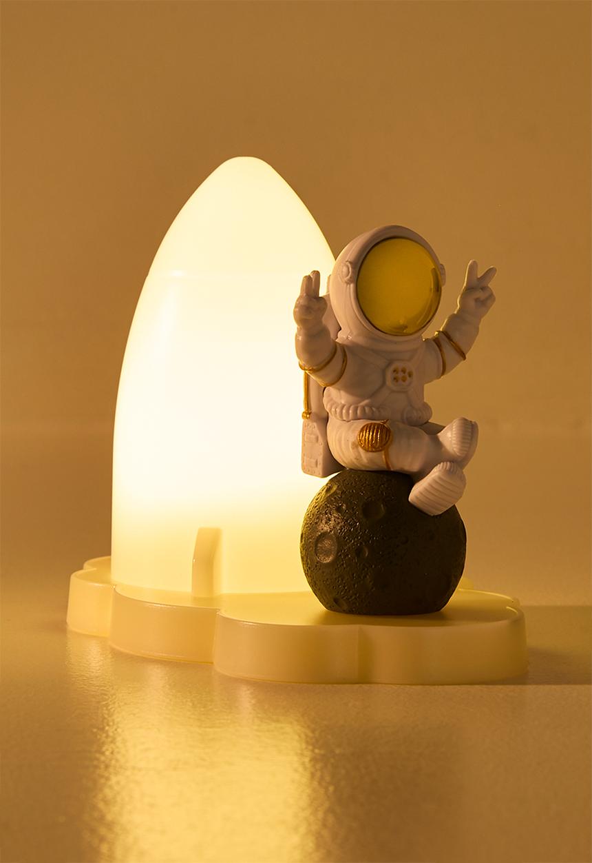 Pop Candy - Cartoon rocket & astro lamp - grey/multi
