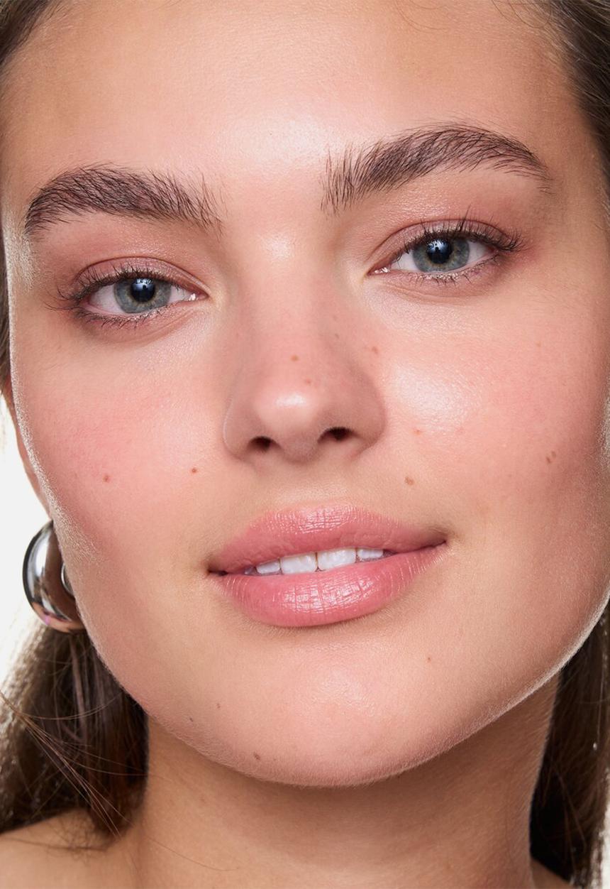 essence - milky GLAZED LIQUID PRIMER