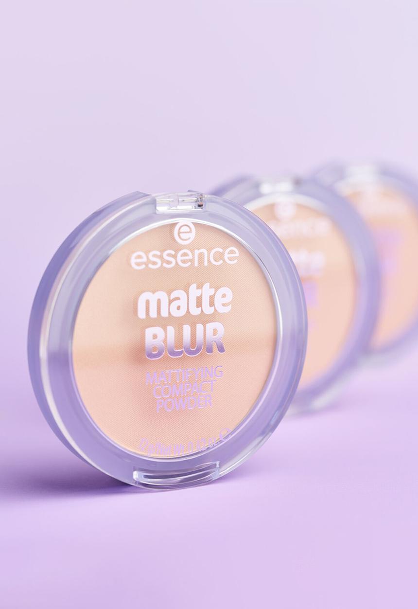 essence - matte BLUR MATTIFYING COMPACT POWDER - 20