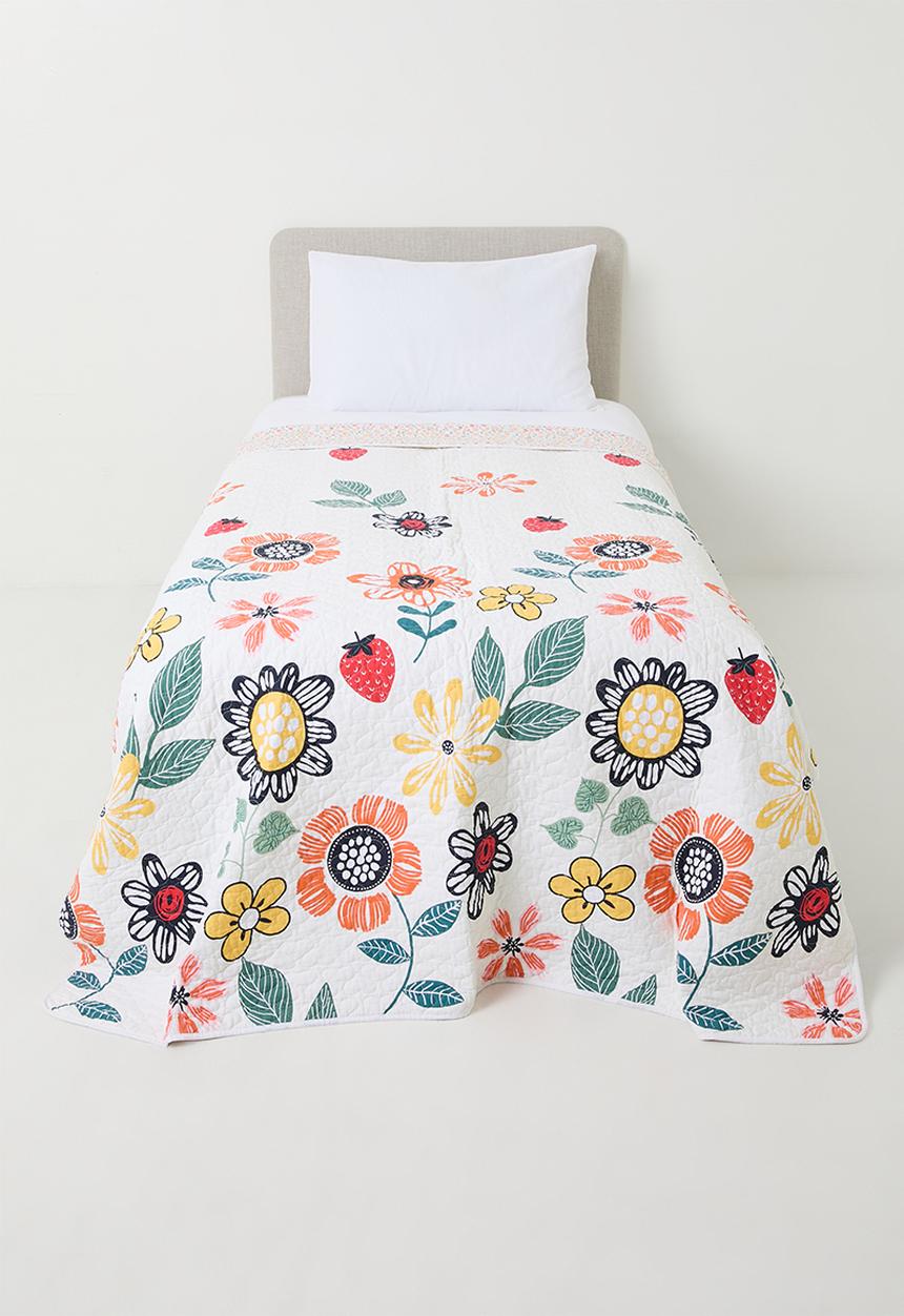 Pop Candy - Wildflower multi quilted coverlet - ivory