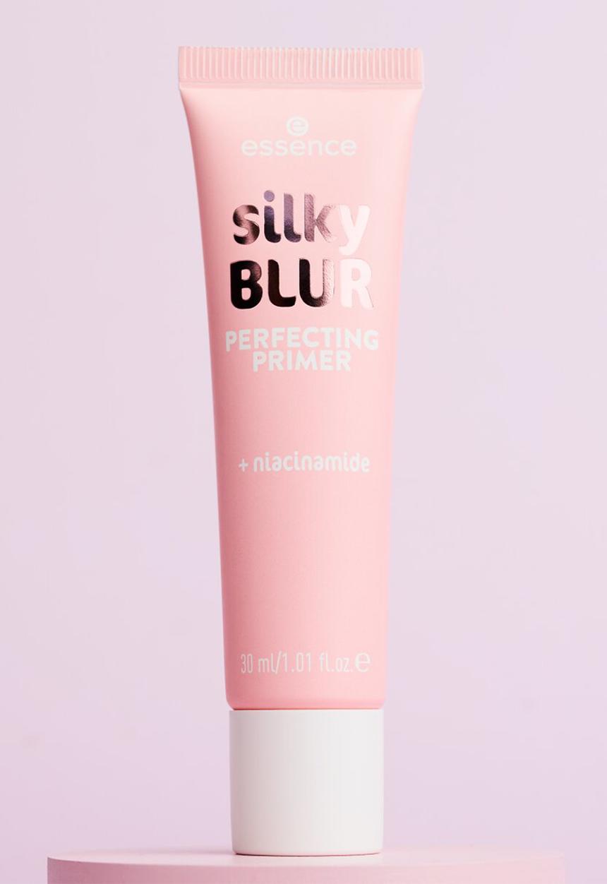 essence - silky BLUR PERFECTING PRIMER