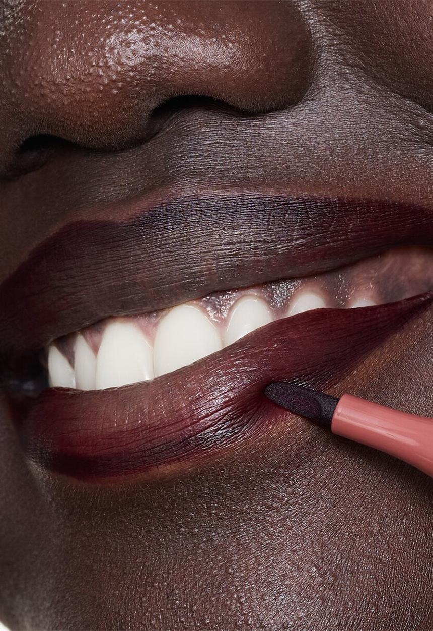 essence - line & STAIN! TATTOO LIP LINER - 08 Raisin Bold