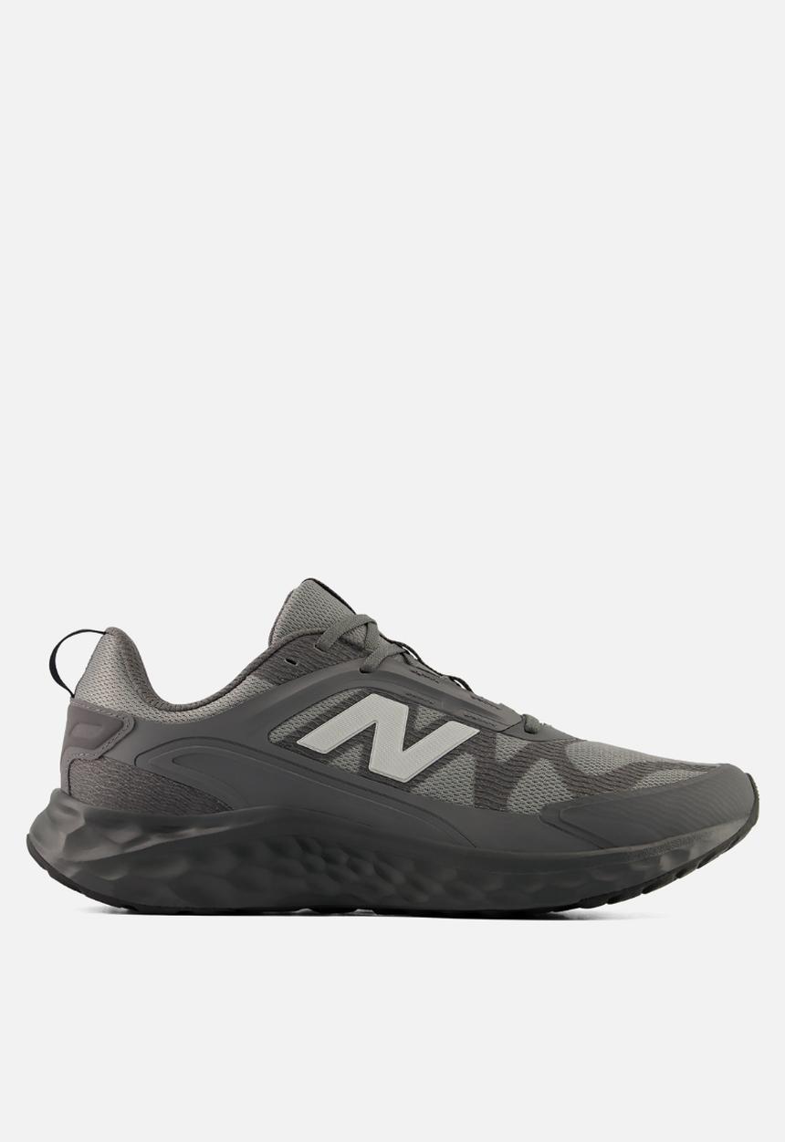 New Balance  - Fresh Foam Arishi v4 Utility - grey