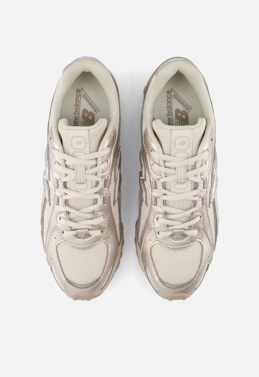 New Balance  - 204L - grey