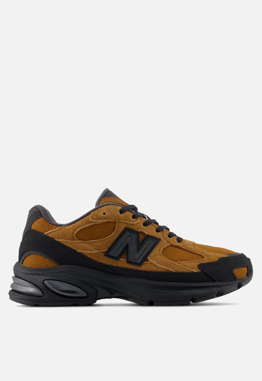 New Balance  - U2010V1 - brown