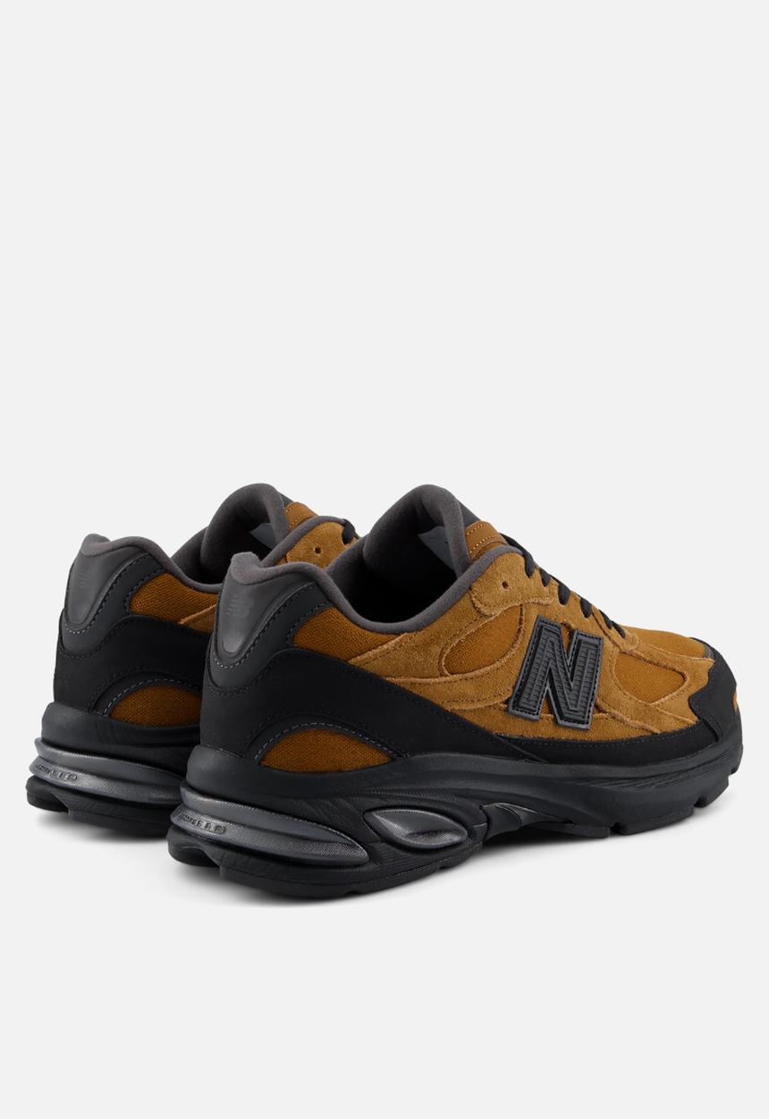New Balance  - U2010V1 - brown