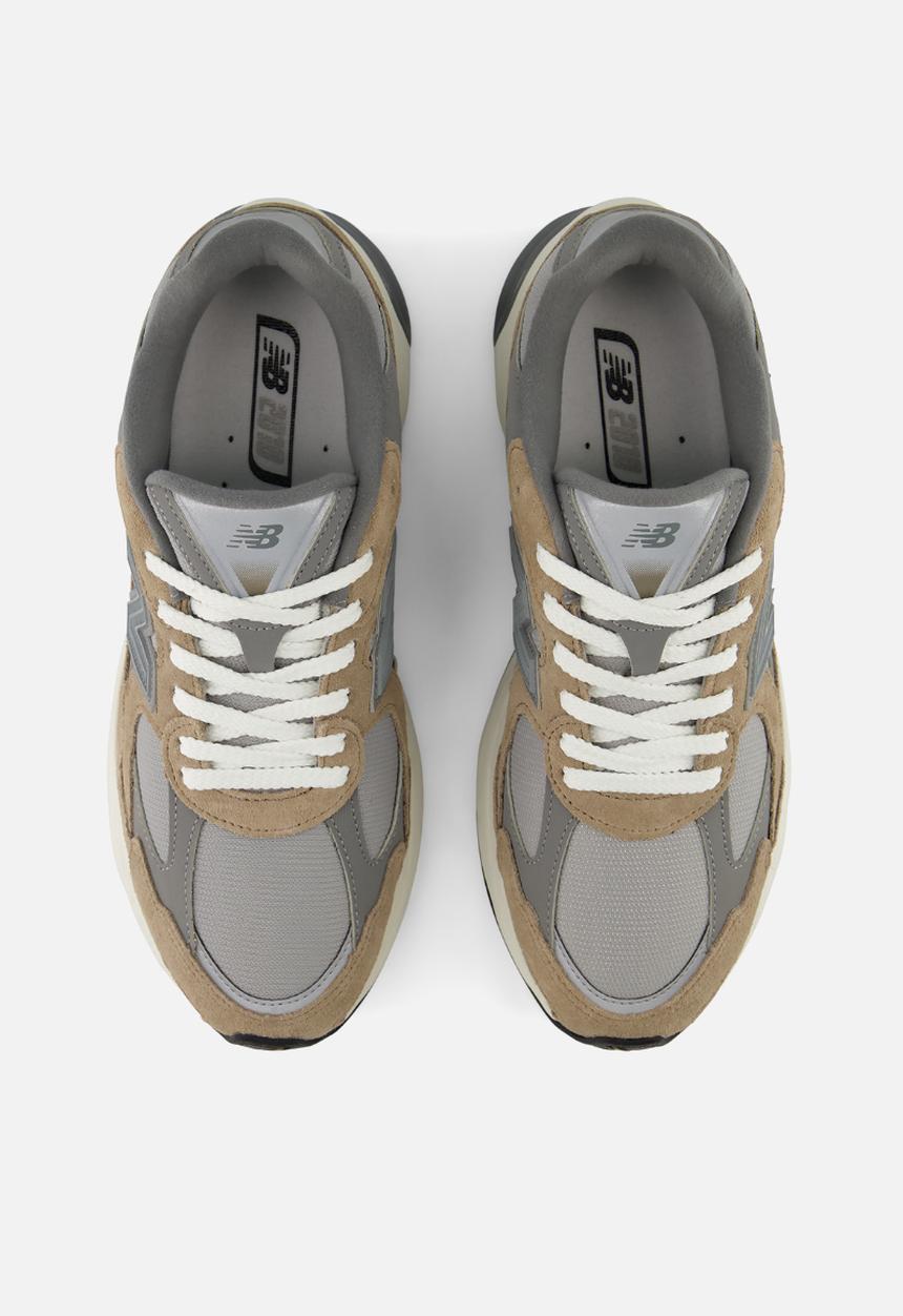 New Balance  - 2010 v1