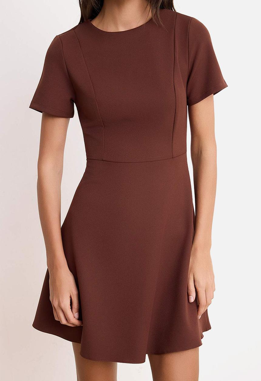 Trendyol - Waist-Cut Short-Sleeve Mini Dress - Brown