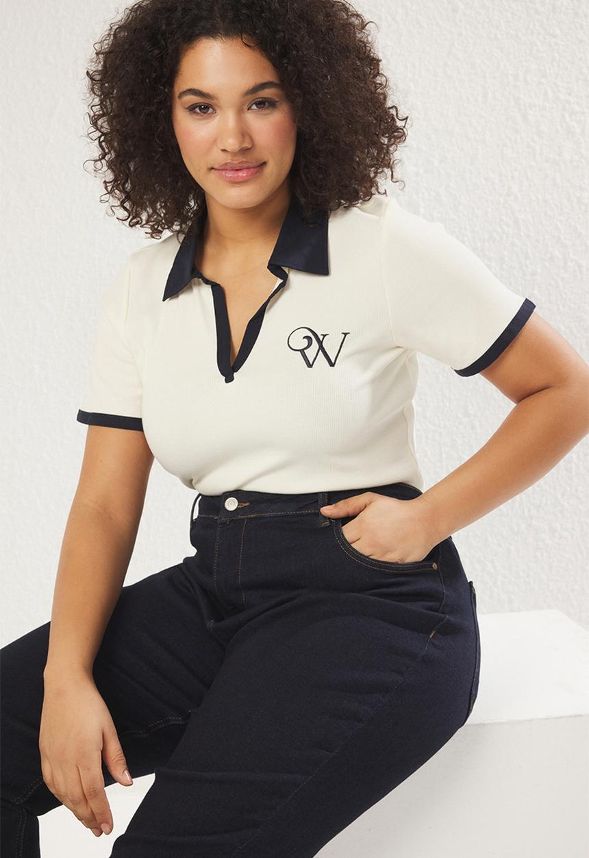 Trendyol - Plus polo collar contrast embroidered ribbed blouse - ecru