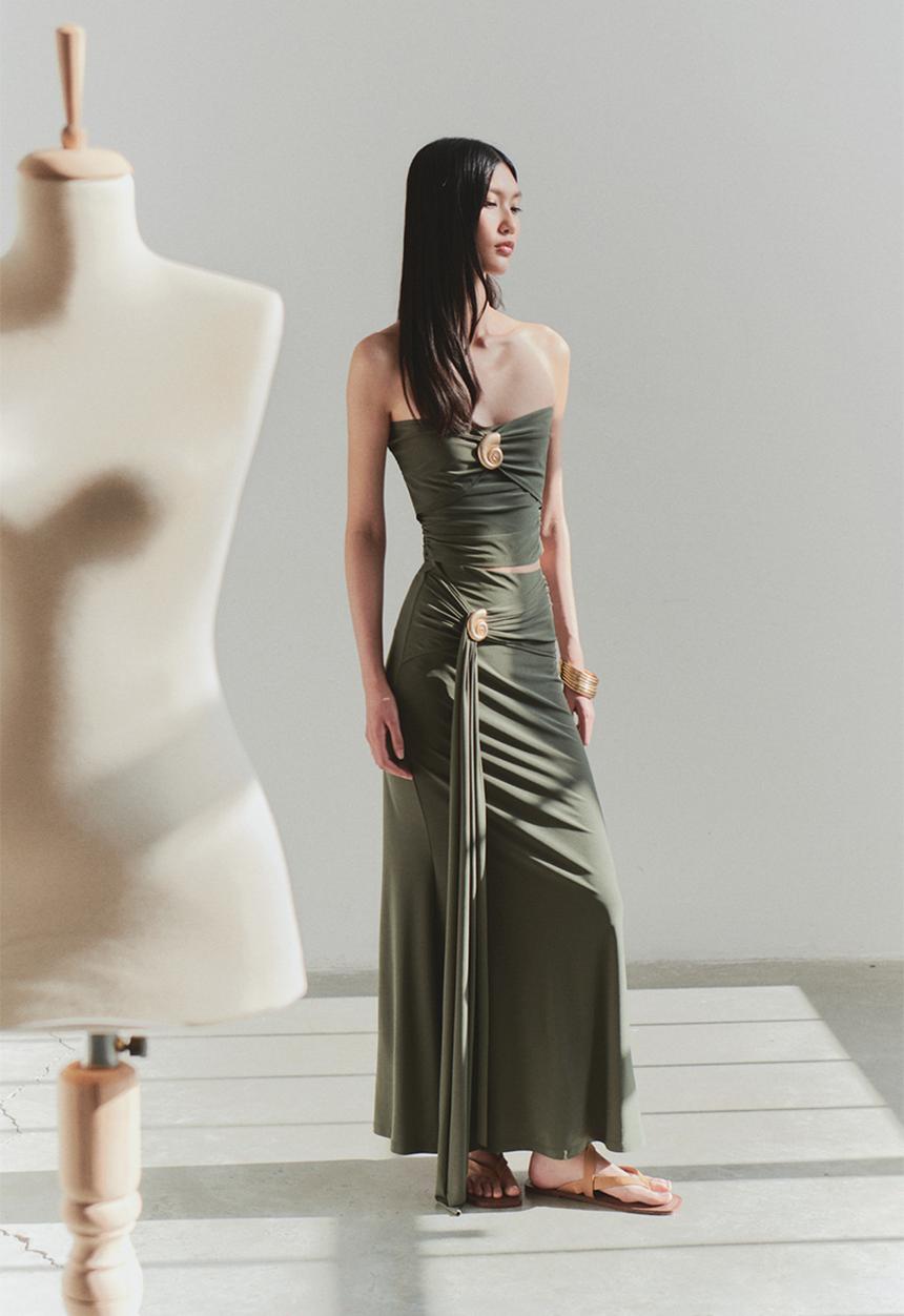 Trendyol - Limited Edition Strapless Knit Blouse with Accessory Detail - Khaki