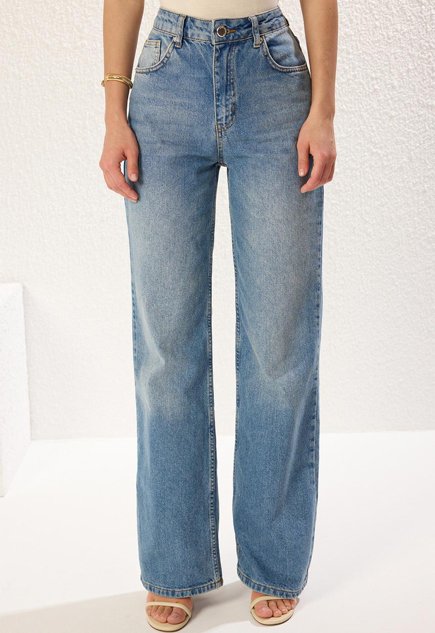 Trendyol - High-Waist Wide-Leg Cotton Jeans - Blue