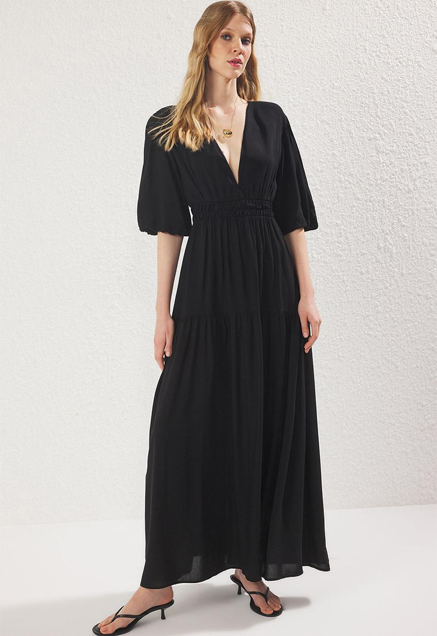 Trendyol - Waist-Cut-Out V-Neck Maxi Dress - Black