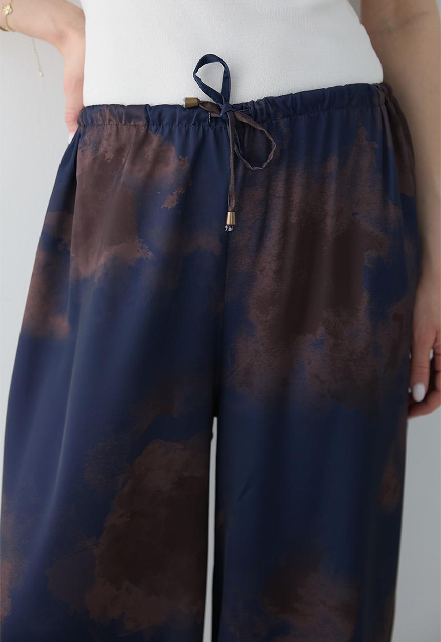 Trendyol - Gradient Print Satin Wide-Leg Trousers - Navy Blue