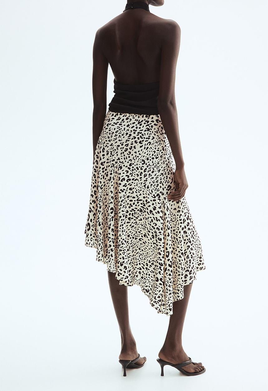 H&M - Asymmetric Viscose Skirt - cream/leopard print - 1337639002