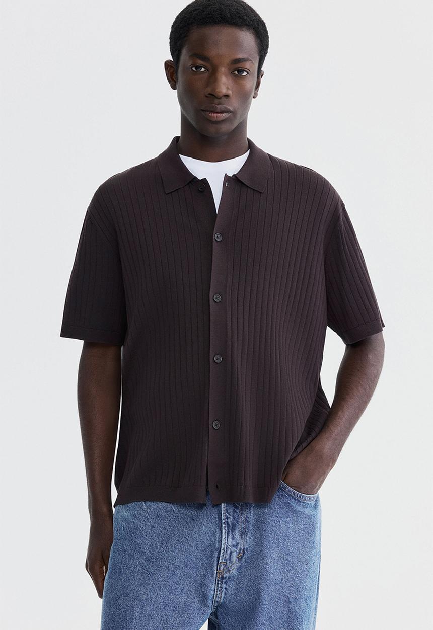 H&M - Regular fit rib-knit shirt - dark brown