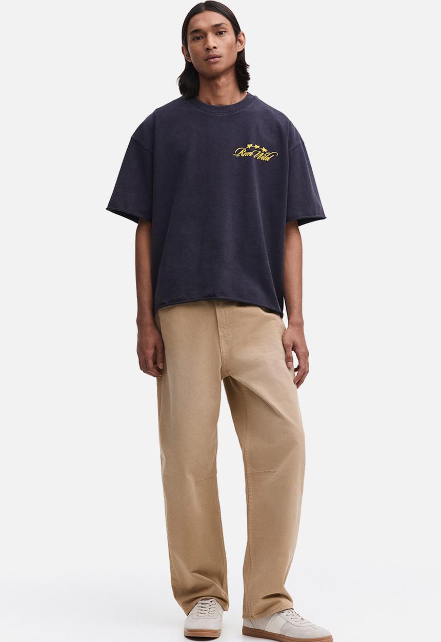 H&M - Oversized fit boxy-style t-shirt - dark blue/run wild