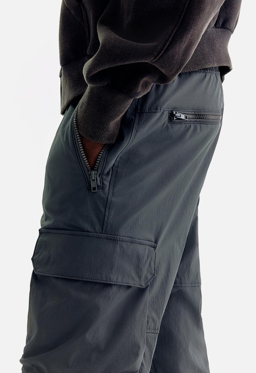 H&M - Regular fit nylon cargo trousers - dark grey
