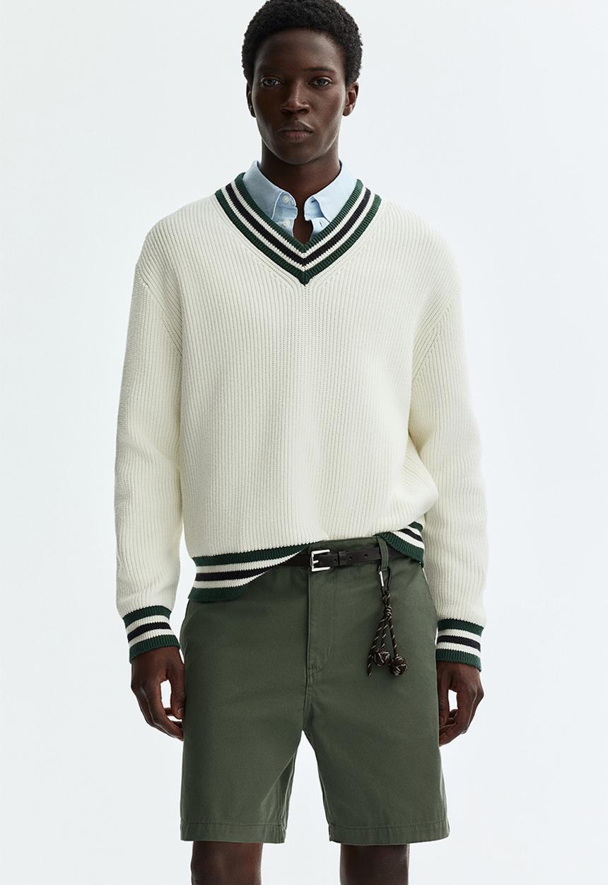 H&M - Relaxed fit chino shorts - khaki green