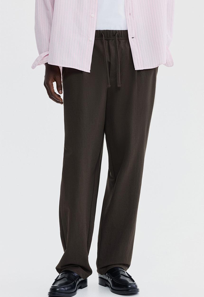 H&M - Regular fit cotton-blend trousers - dark brown