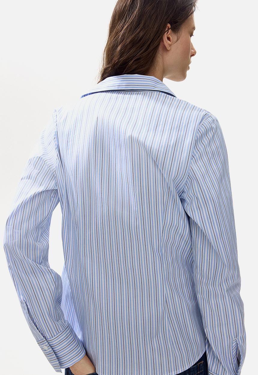 H&M - Fitted shirt - light blue/striped