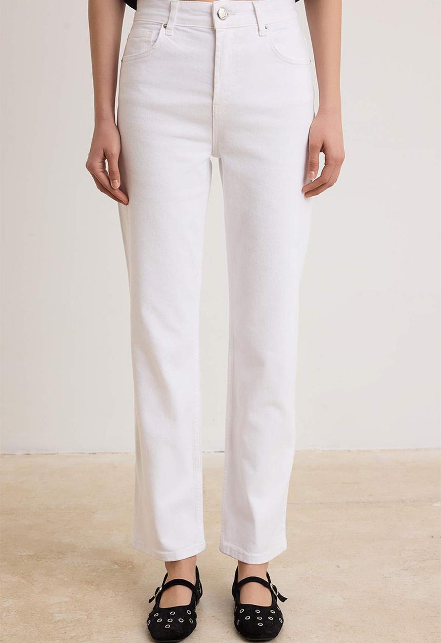 Trendyol - High-Waist Stretch Straight-Leg Jeans - Ecru