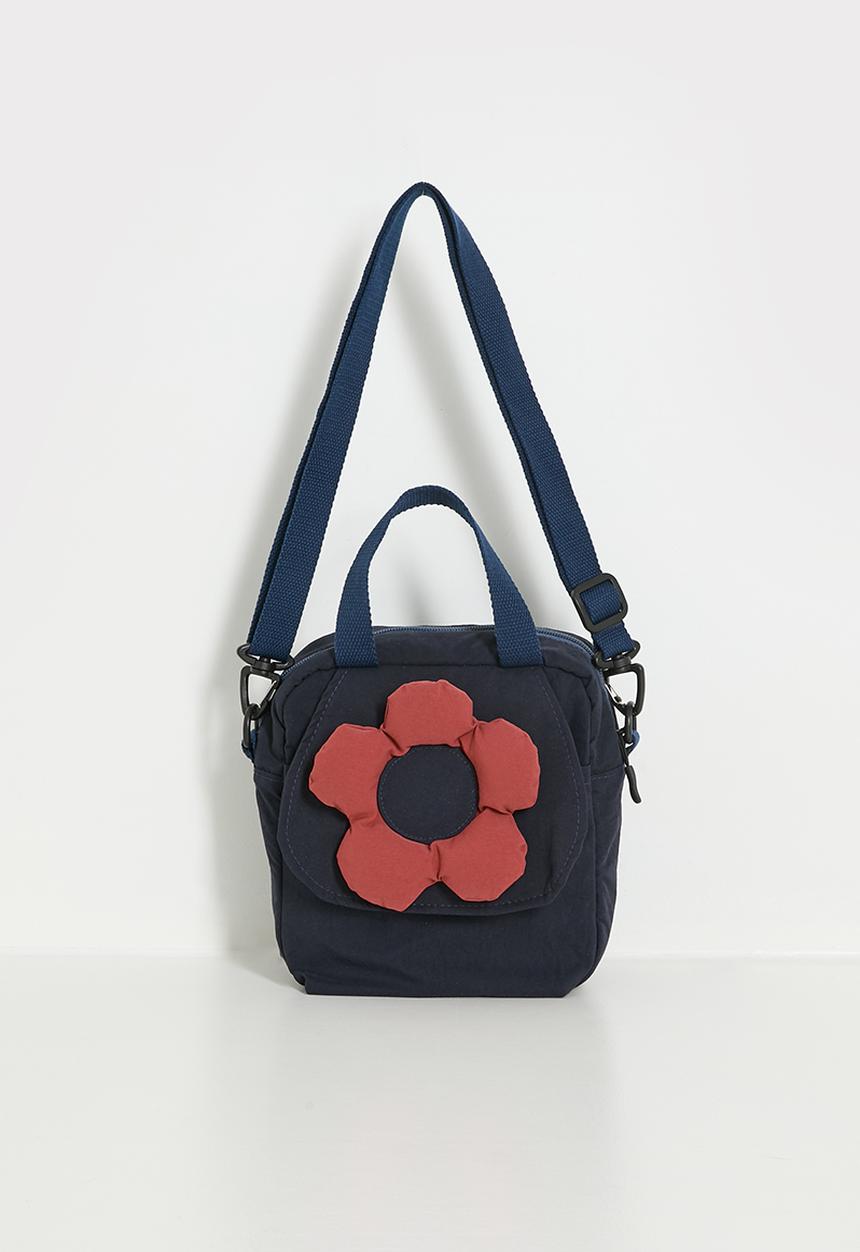 Pop Candy - Padded flower applique backpack - black