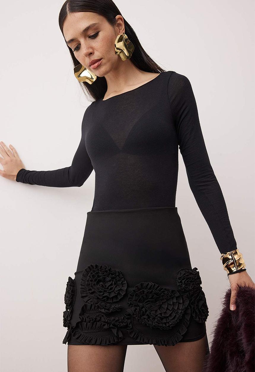 Trendyol - Floral Accessory Detail Mini Skirt - Black