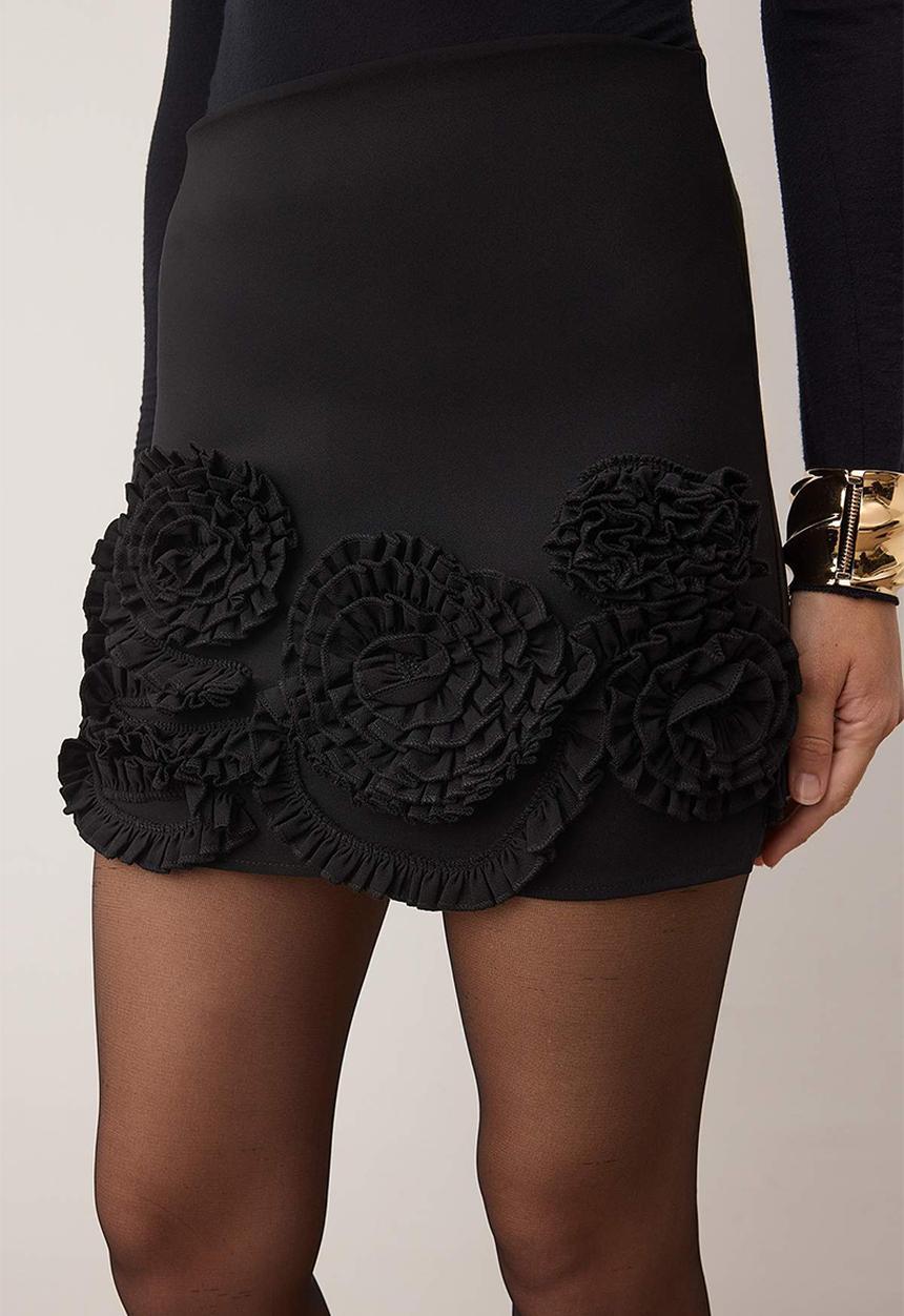 Trendyol - Floral Accessory Detail Mini Skirt - Black