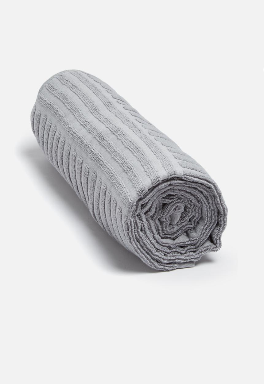 Sixth Floor - Lines bath towel