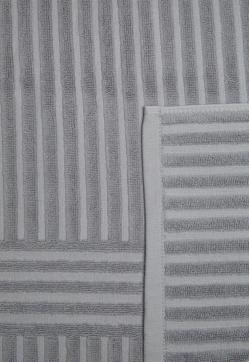 Sixth Floor - Lines bath towel
