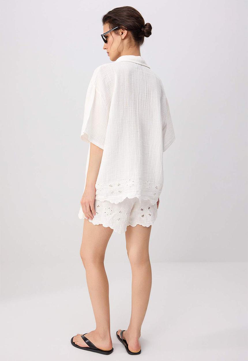 Trendyol - Embroidered Lace Detail Shirt and Shorts Set - White