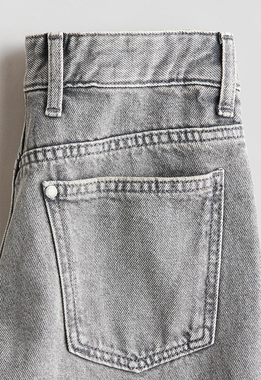 H&M - Loose-fit denim shorts - grey
