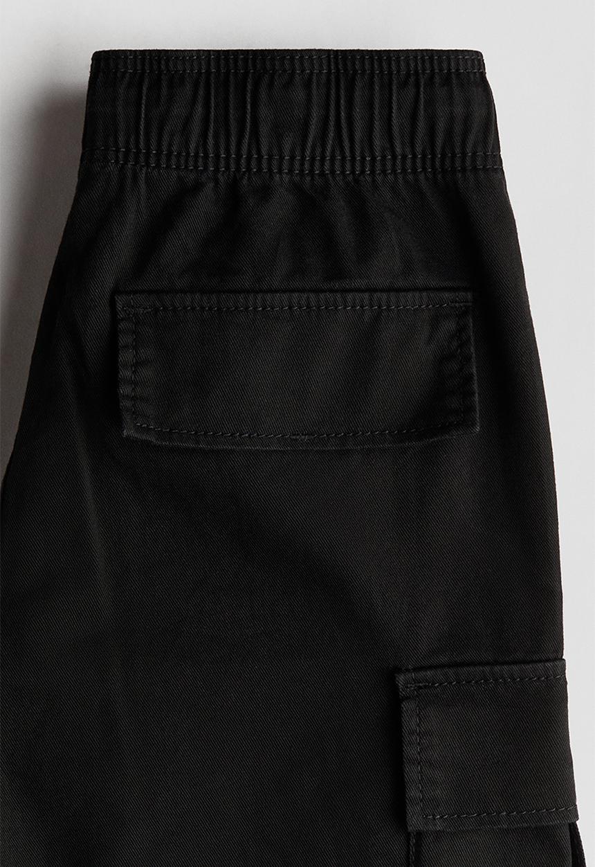 H&M - Cargo twill shorts - black