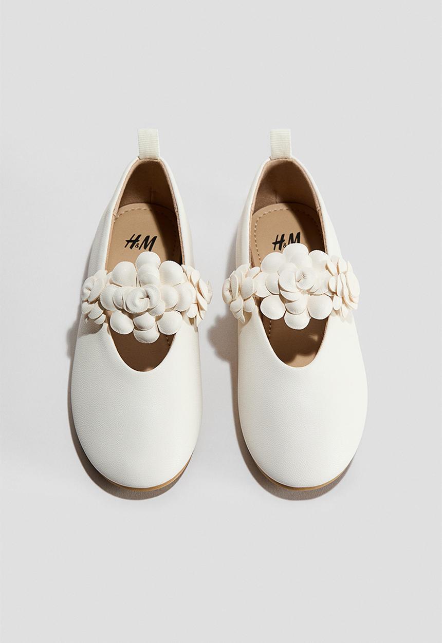 H&M - Appliqued ballet pumps - cream