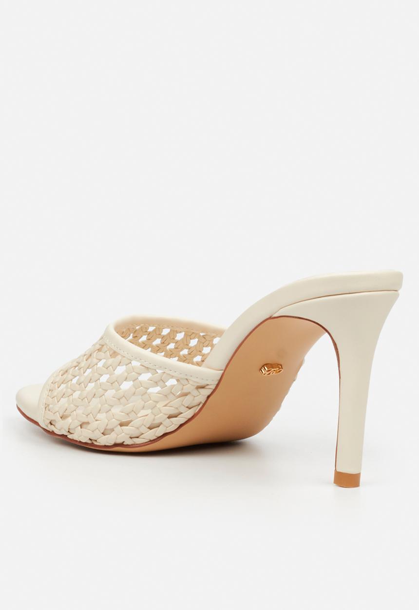 Miss Black - Nelly 8 macrame heel - ivory