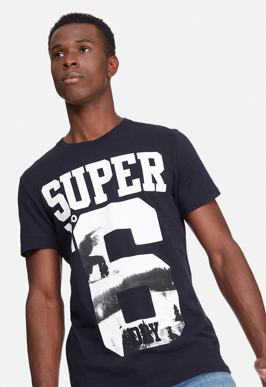 Superdry. - No 6 photographic tee