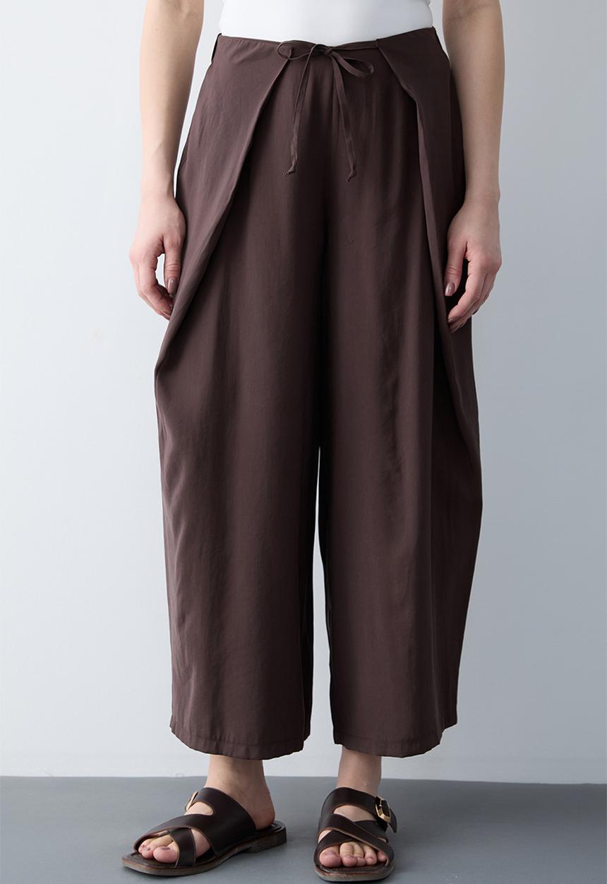 Trendyol - Wide-Leg Trousers with Closure Detail - Brown