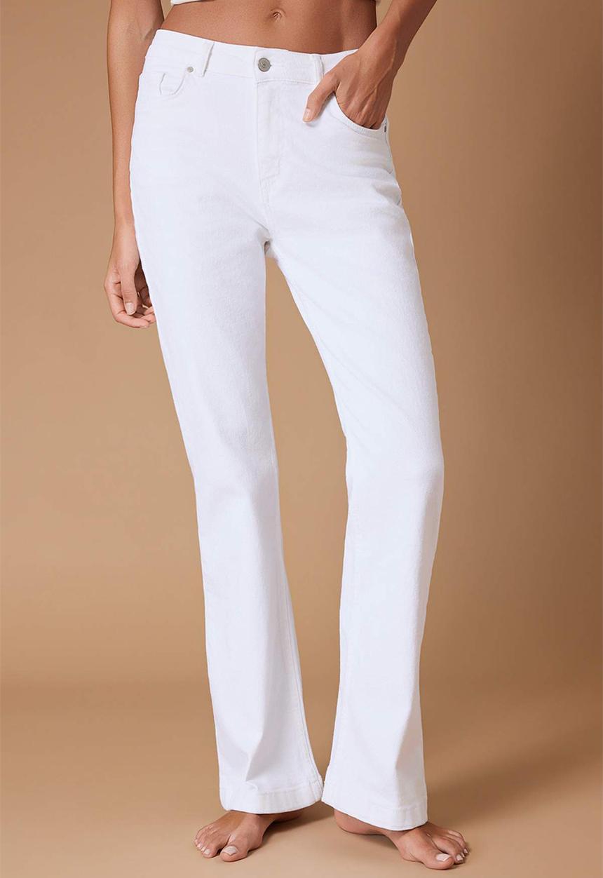 Trendyol - High-Waist Flared Jeans - White