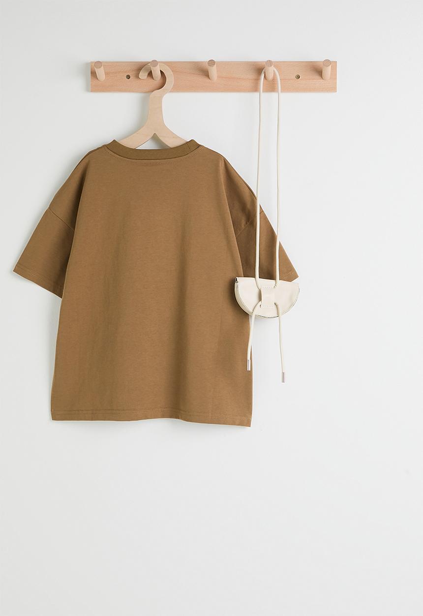 Pop Candy - Slogan crew neck tee with mini pouch - camel brown/cream