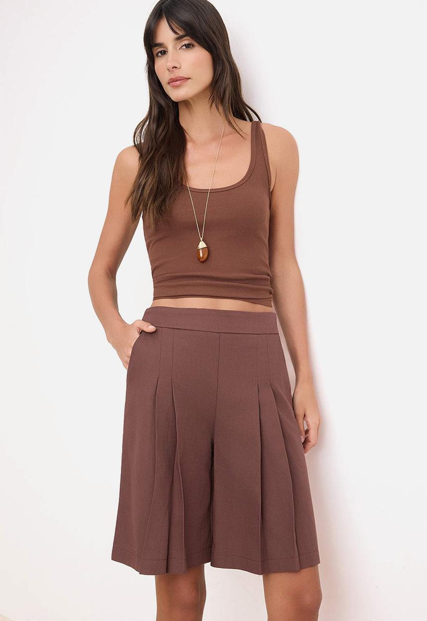 Trendyol - Pleated Linen-Look Bermuda Shorts - Brown