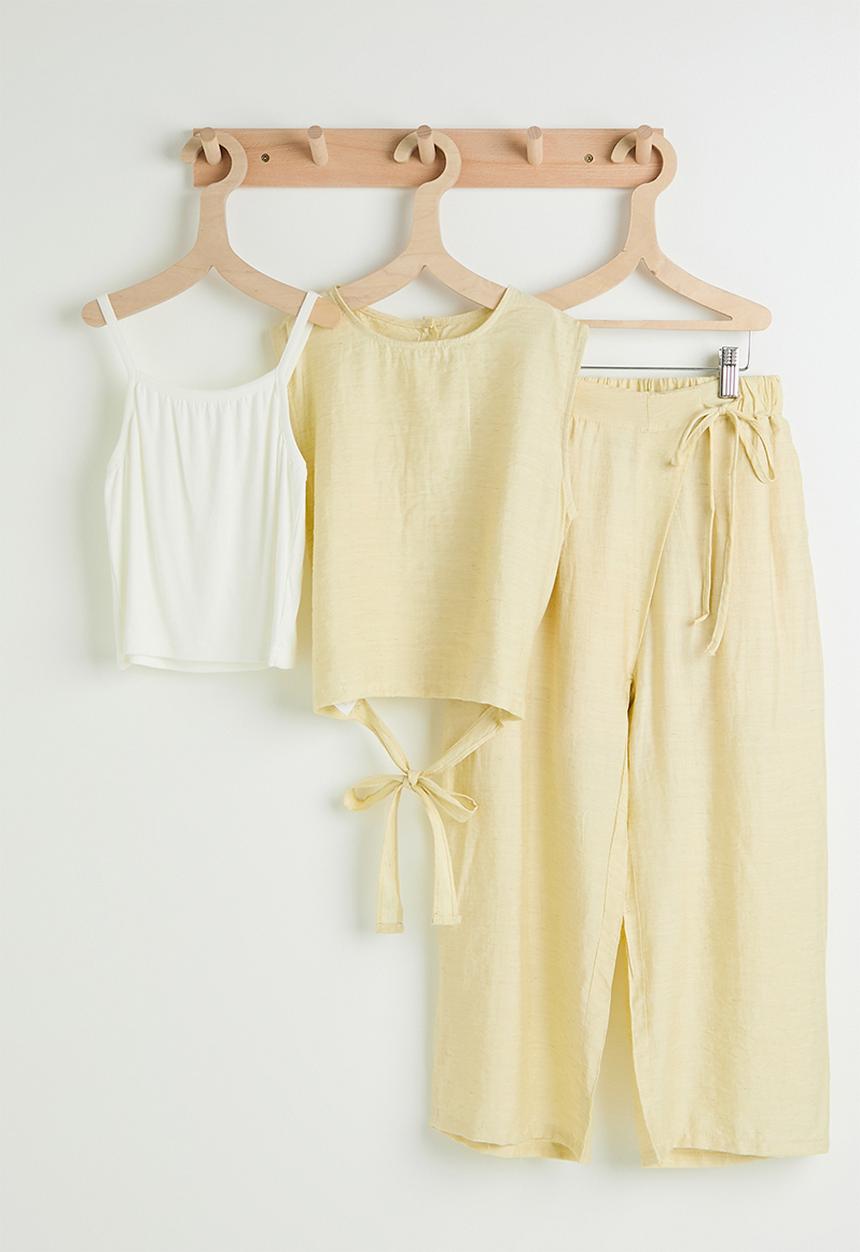 Pop Candy - Sleeveless top with cami & pants - beige/white