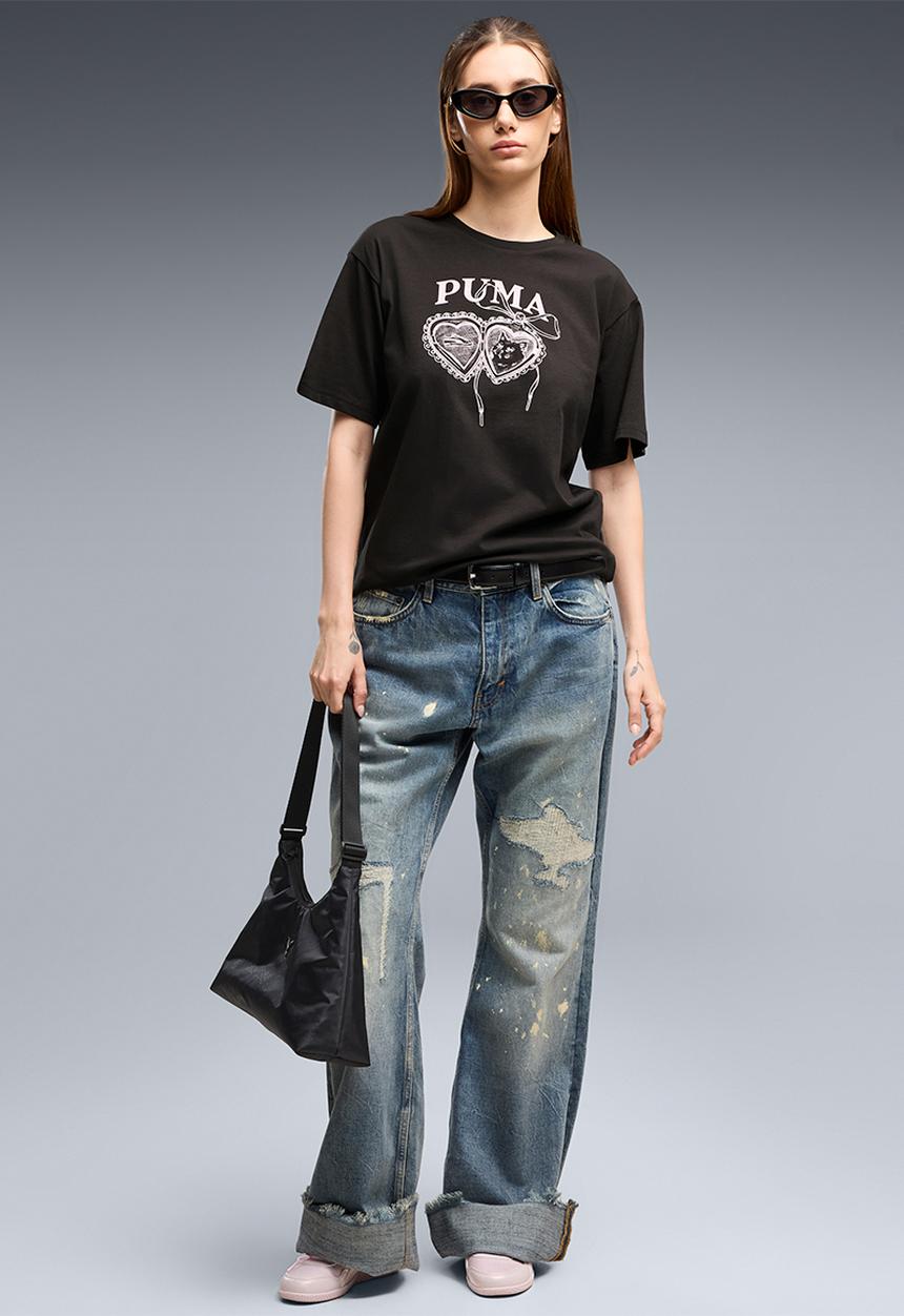 PUMA - Graphics Relaxed Charm Tee - Puma Black