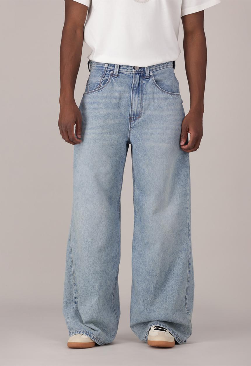 Levi’s® - Twisted baggy wide jean - with a twist