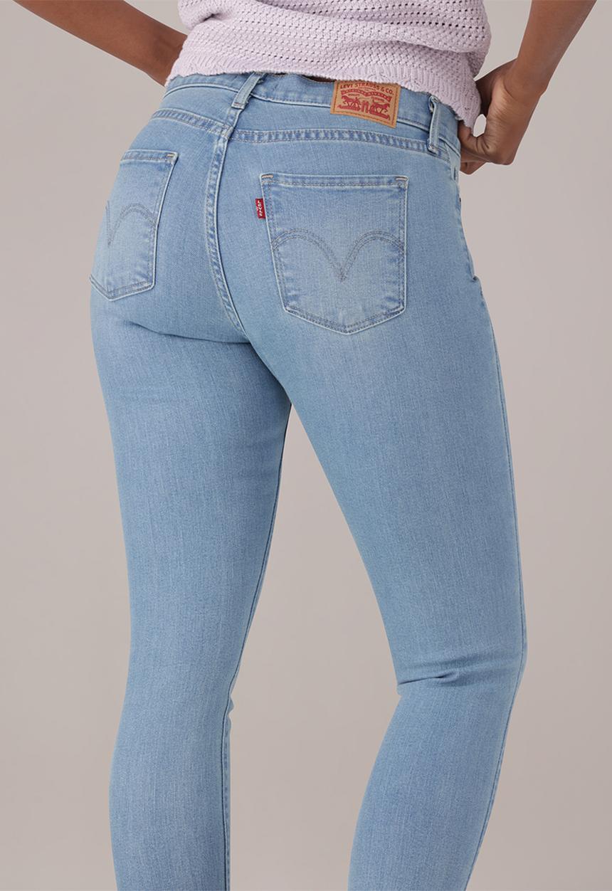 Levi’s® - Curvy Super Skinny - Eternal Indigo Light