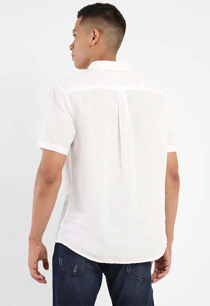 Levi’s® - CLASSIC SINGLE POCKET S/S SHIRT - White / Off White